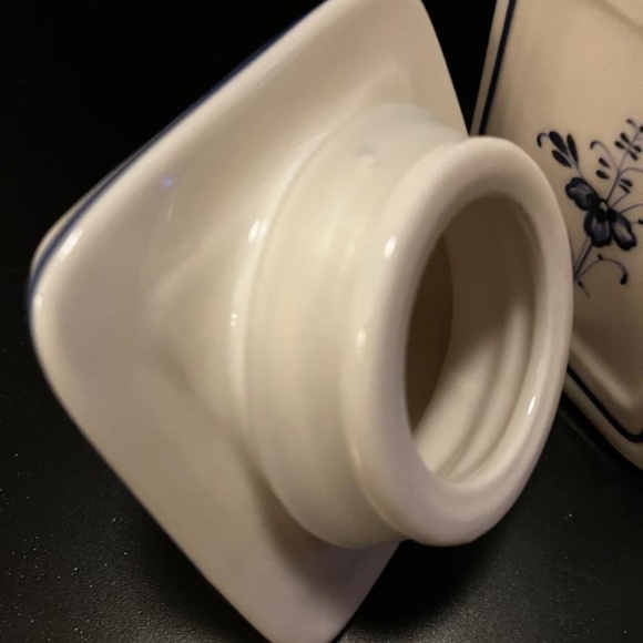 Villeroy & Boch 1748 Small Canister - Picture 6 of 7
